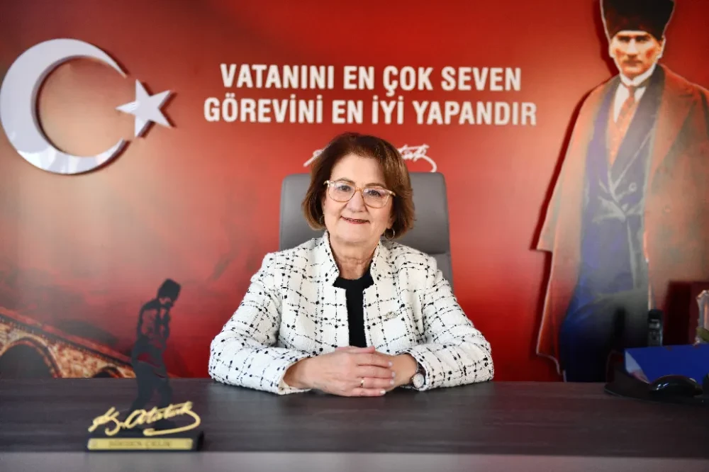 Başkan Çelik: “Ata’mızın evlatlarımıza hediye ettiği bayramı coşkuyla kutlayacağımız nice seneler diliyorum”