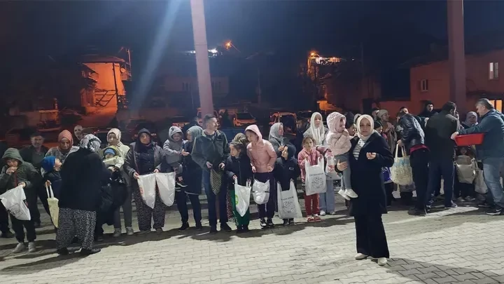 Sabah namazından sonra ‘Çörek Dermeye’ akın ettiler