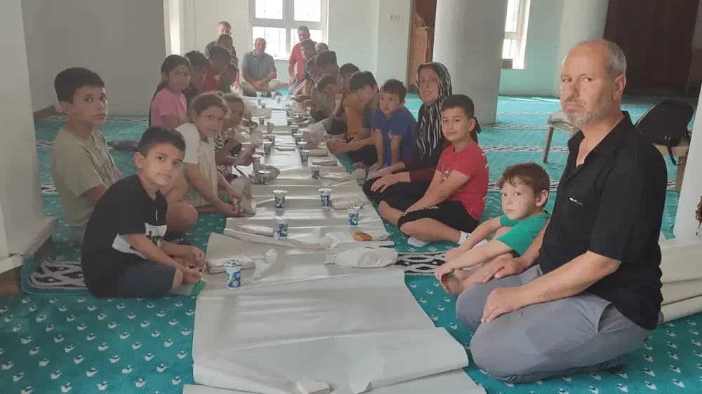 Denizli’de Kur’an Kursu öğrencilerinden şehide vefa