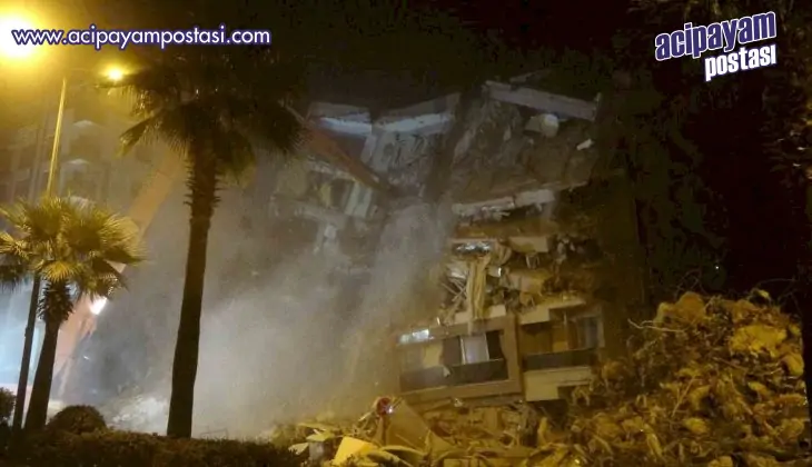 Hatay’da arama-kurtarma çalışmaları
                    tamamlanan binalar birer birer yıkılıyor