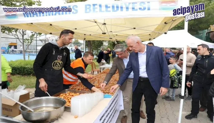 Marmaris’te depremde hayatını
                    kaybedenler için lokma dağıtıldı